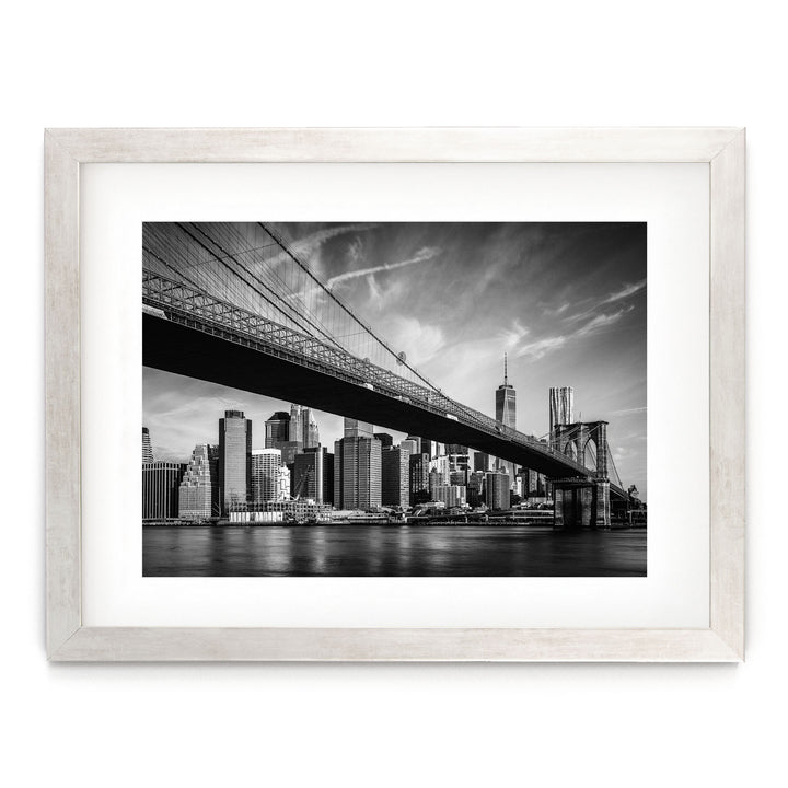 a black and white photo of the brooklyn bridge