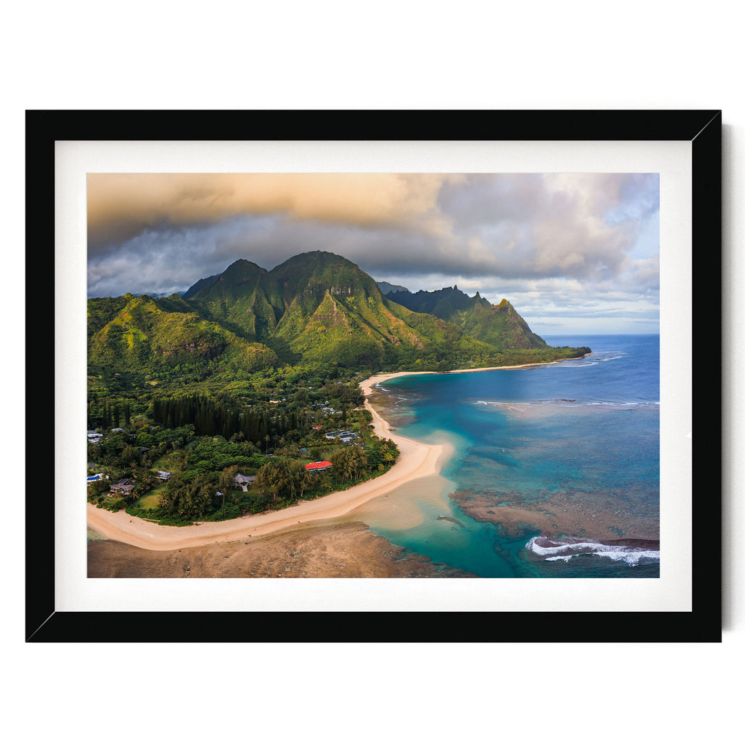 Tunnels Beach II, Kauai, Hawaii – fine art print in a black frame with white mat