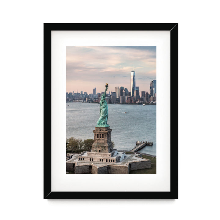 Statue of Liberty and New York Skyline II – fine art print in a black frame with white mat
