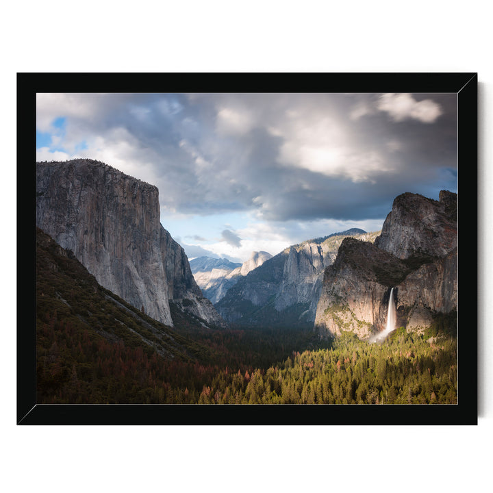 Yosemite Tunnel View, California – fine art print in a black frame, no mat