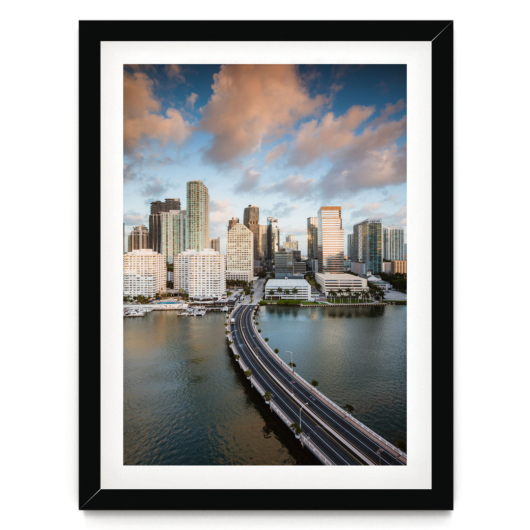 Miami Skyline II, Florida, USA – fine art print in a black frame with white mat