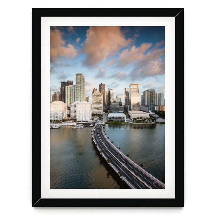 Miami Skyline II, Florida, USA – fine art print in a black frame with white mat