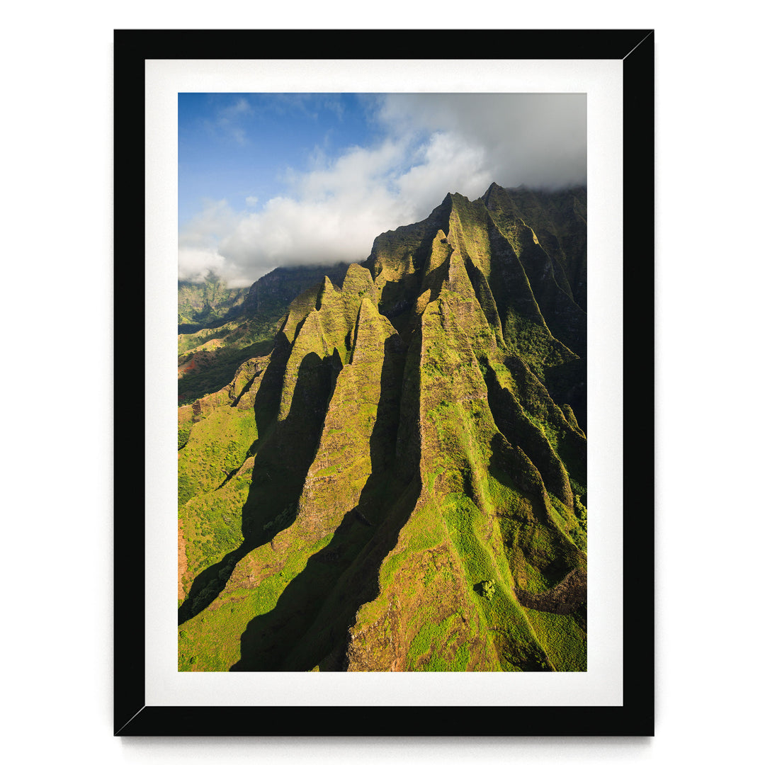 Kauai Cliffs IV, Na Pali Coast, Hawaii – fine art print in a black frame with white mat