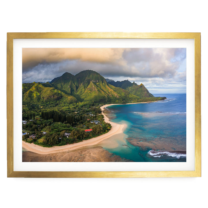 Tunnels Beach II, Kauai, Hawaii – fine art print in a gold frame with white mat
