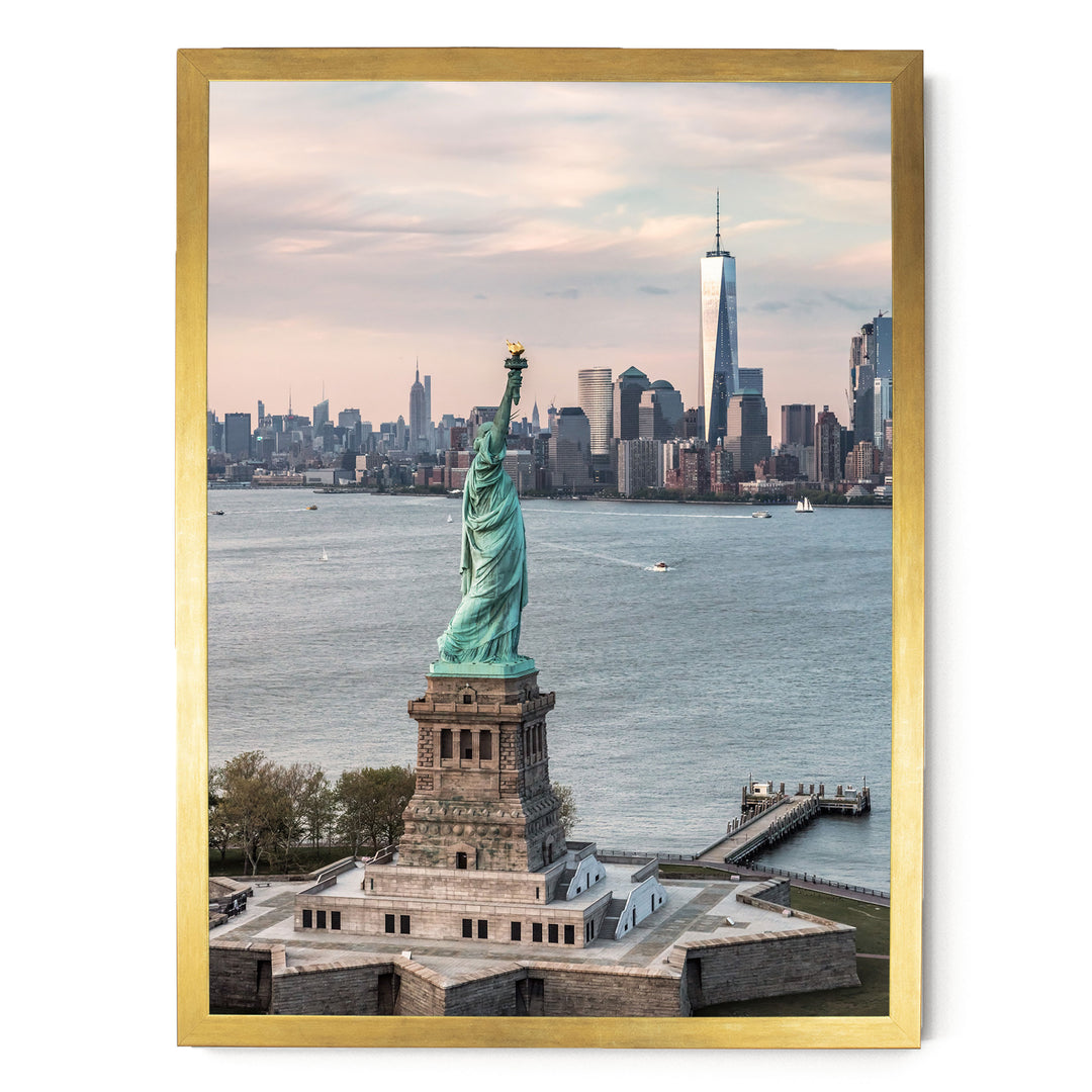 Statue of Liberty and New York Skyline II – fine art print in a gold frame, no mat