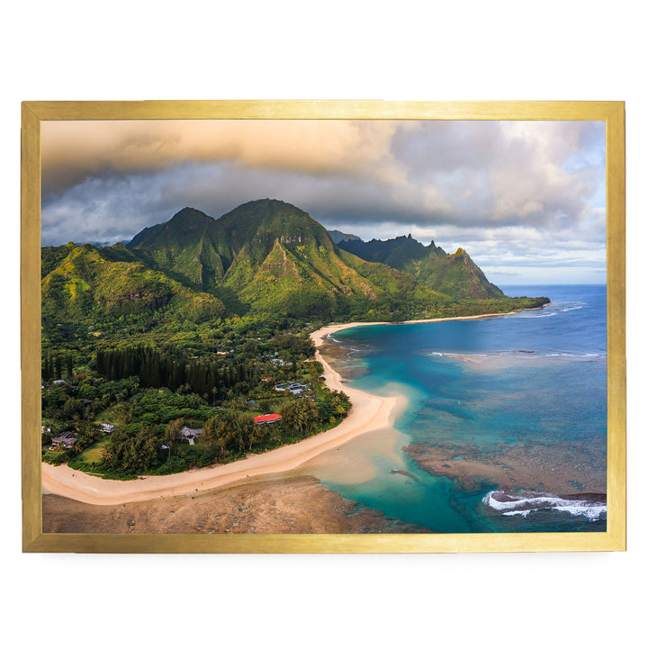 Tunnels Beach II, Kauai, Hawaii – fine art print in a gold frame, no mat