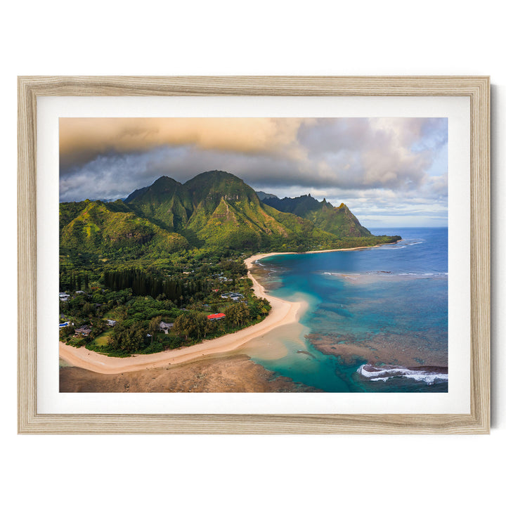 Tunnels Beach II, Kauai, Hawaii – fine art print in a natural frame with white mat