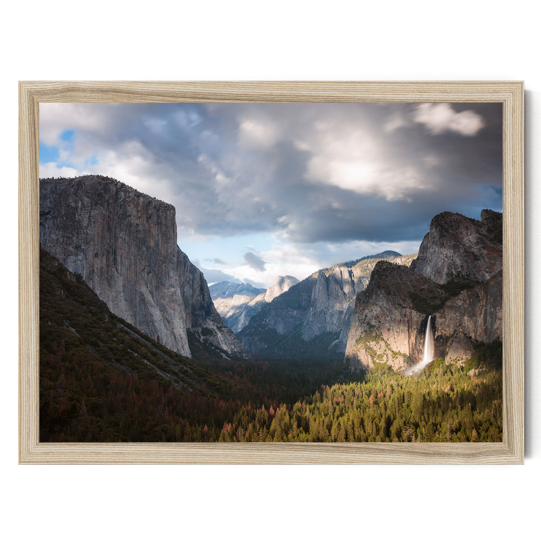 Yosemite Tunnel View, California – fine art print in a natural frame, no mat