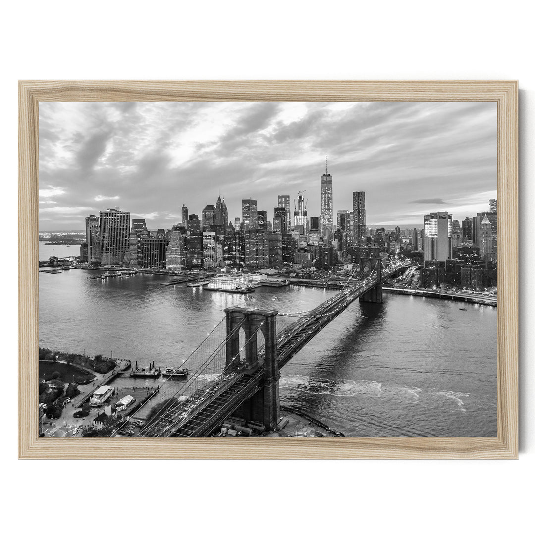 Manhattan and Brooklyn Bridge, New York City – B&amp;W – fine art print in a natural frame, no mat