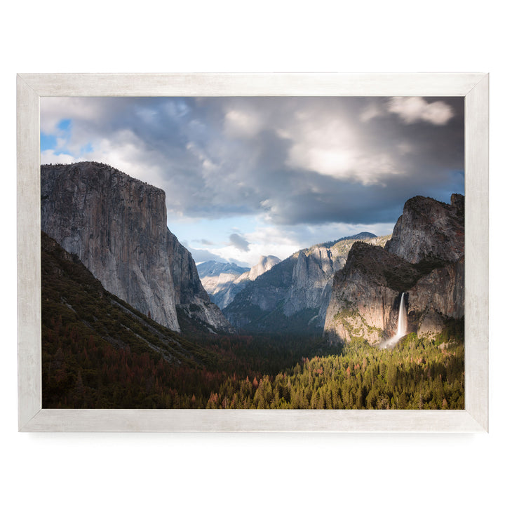 Yosemite Tunnel View, California – fine art print in a silver frame, no mat