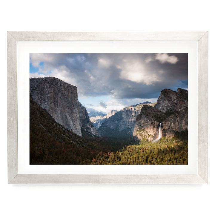 Yosemite Tunnel View, California – fine art print in a silver frame with white mat