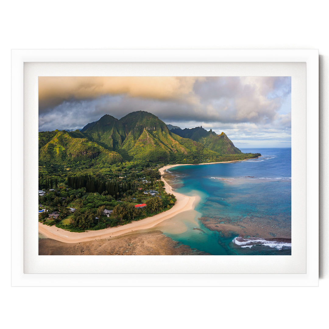 Tunnels Beach II, Kauai, Hawaii – fine art print in a white frame with white mat